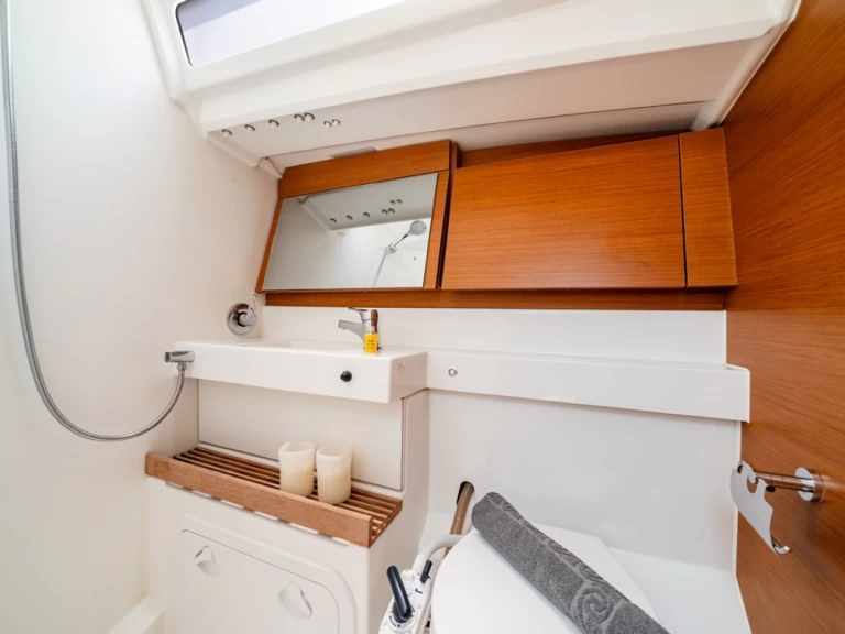 Wynajem w Lavrio- Jeanneau Sun Odyssey 440 na SamBoat