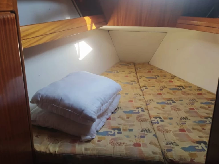 Wynajem Żaglowiec Bavaria z patentem 