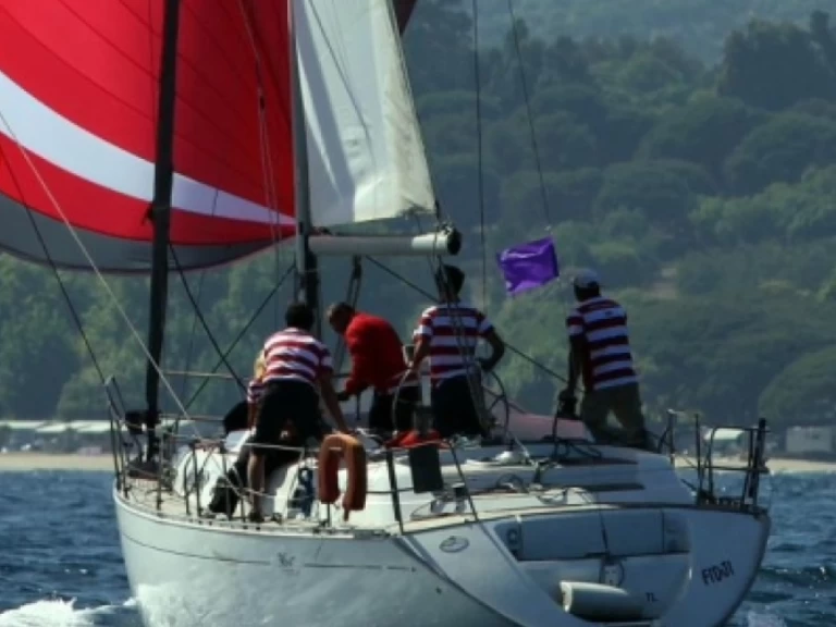 Wynajmij Dufour Dufour 35 w Saint-Tropez