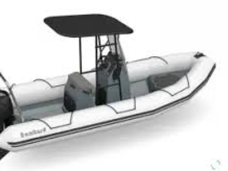 Motorówka do wynajmu w Arzon w najlepszej cenie