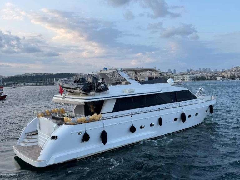 Wynajmij costome made  costome made  w Bodrum