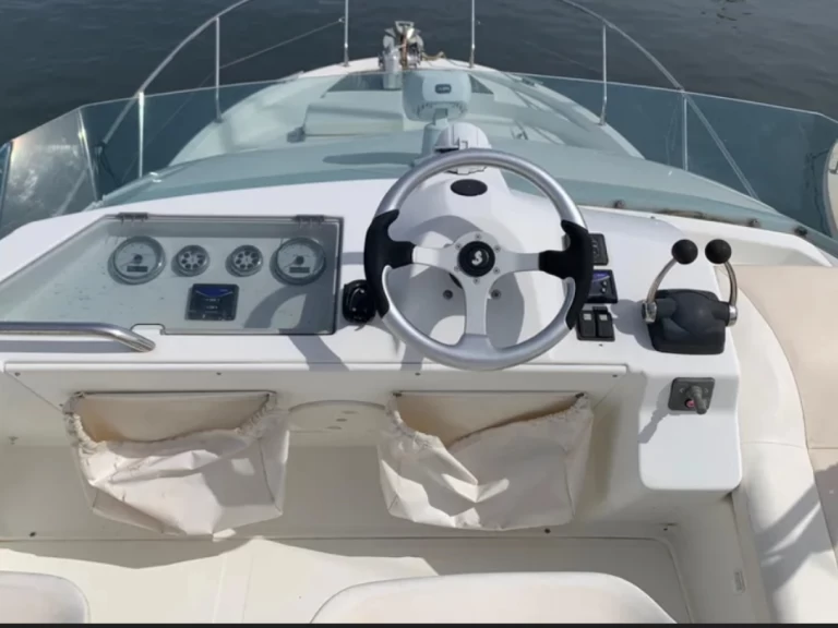 Wynajem Motorówka w Roses - Bénéteau Antares 10.80 Fly