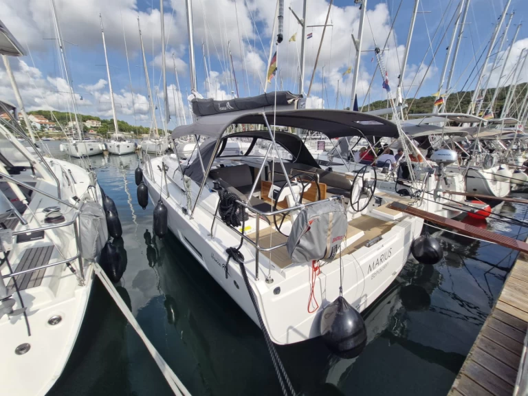 Wynajem Żaglowiec Hanse z patentem 