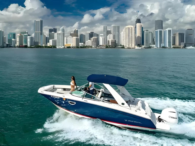 Wynajem w Miami Beach- Régal Regal 27 Fasdeck na SamBoat
