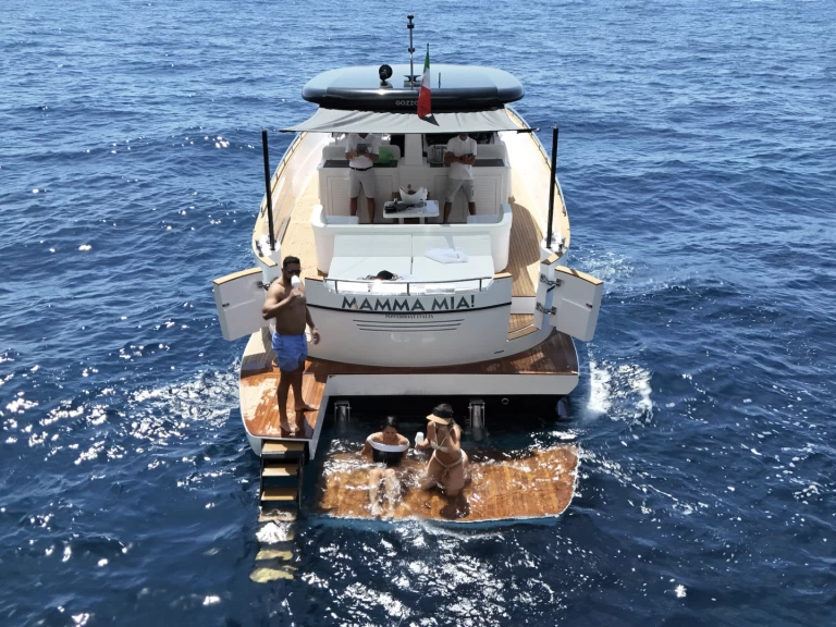 Wynajmij Motorówka z lub bez skippera Apreamare w Neapol