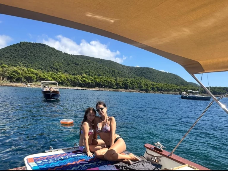 Motorówka do wynajmu w Salerno w najlepszej cenie