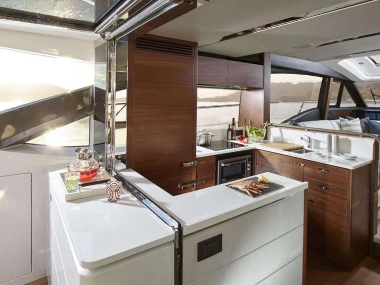 Luksusowy jacht do wynajmu w Phuket (City) w najlepszej cenie