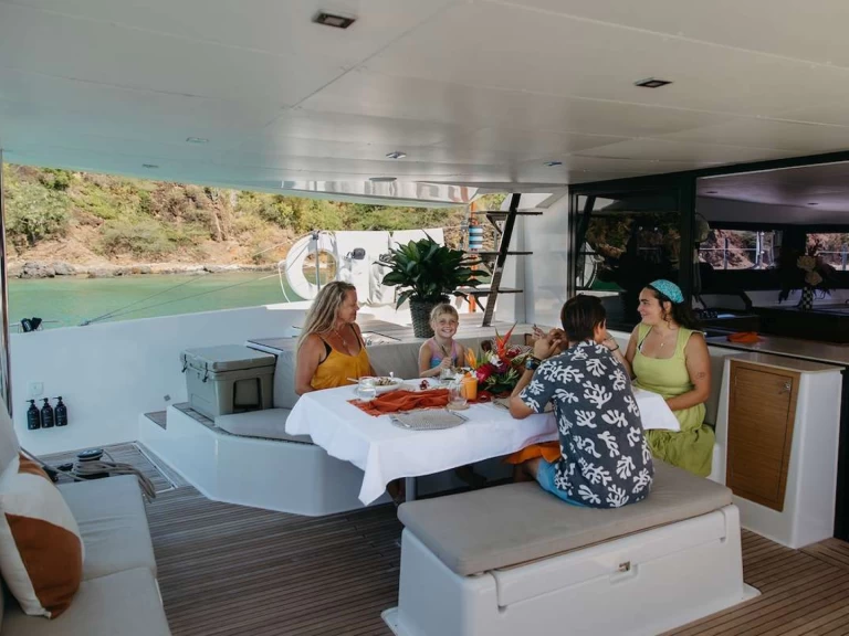 Dufour AQUANIMITY między profesjonalistami a osobami prywatnymi w Brytyjskie Wyspy Dziewicze