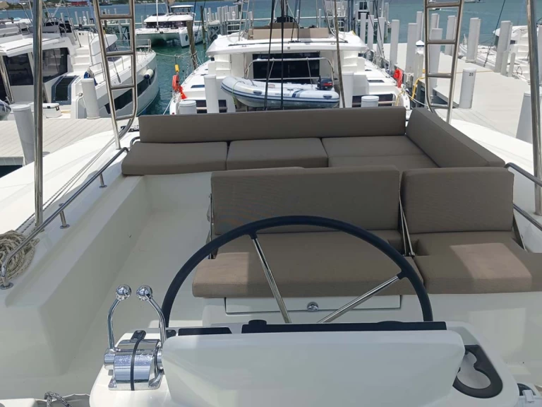 Wynajmij Lagoon Lagoon 51 w Marsh Harbour