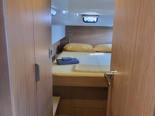 Wynajem łodzi Procida tanio Bali Catsmart