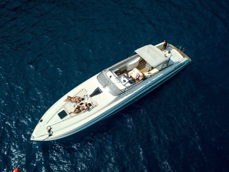 Wynajem Motorówka cherokee z patentem 