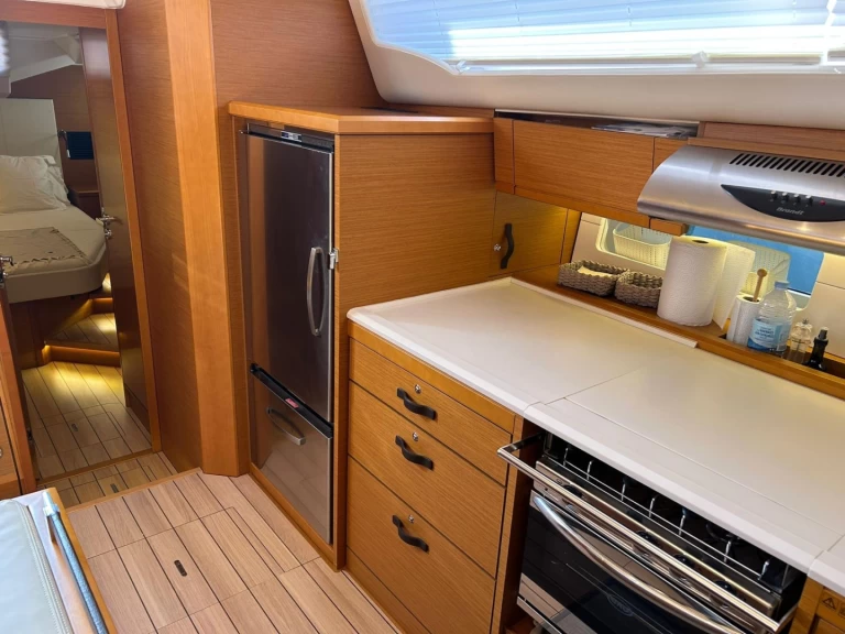 Jeanneau Jeanneau 54 między profesjonalistami a osobami prywatnymi w Denia