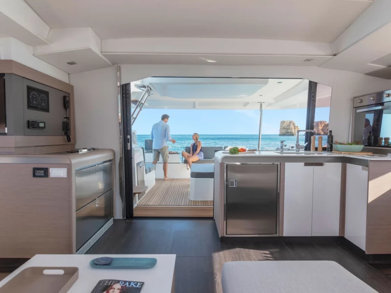 Wynajmij Fountaine Pajot Elba 45 w Capo d'Orlando
