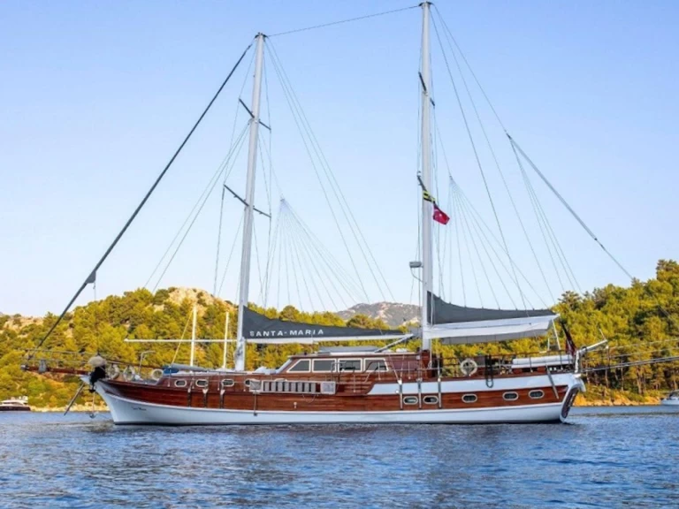 Custom Made Santa Maria* między profesjonalistami a osobami prywatnymi w Marmaris