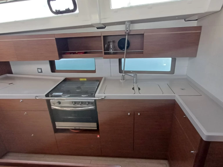 Wynajmij Żaglowiec z lub bez skippera Bénéteau w Kos