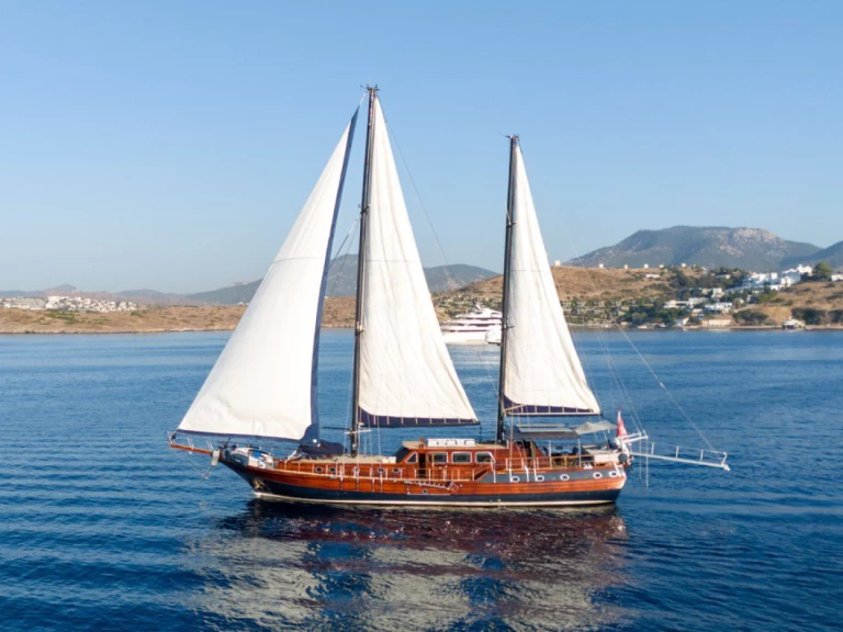 Wynajem w Lavrio- Custom Made Capricorn 1 na SamBoat