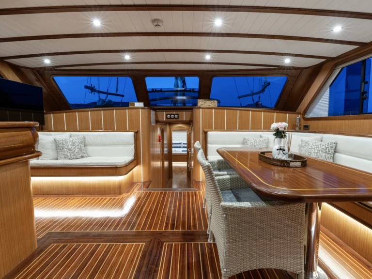 Żaglowiec do wynajmu w Bodrum w najlepszej cenie