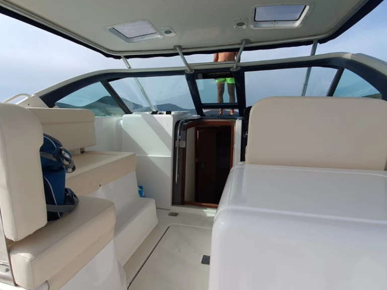 Wynajmij Motorówka z lub bez skippera Tiara w Piano di Sorrento