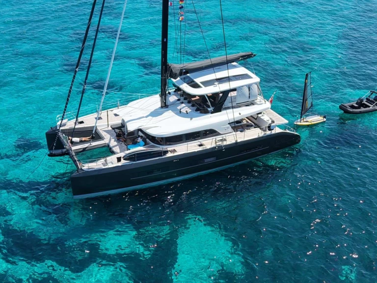 Lagoon Lagoon Sixty5 2025 między profesjonalistami a osobami prywatnymi w Barcelona