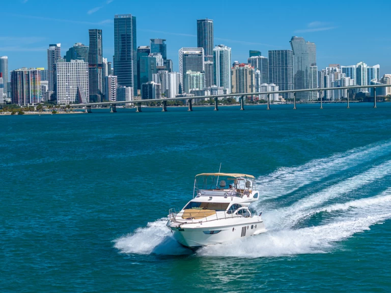 Wynajmij Azimut Azimut 53 Fly w Miami Beach