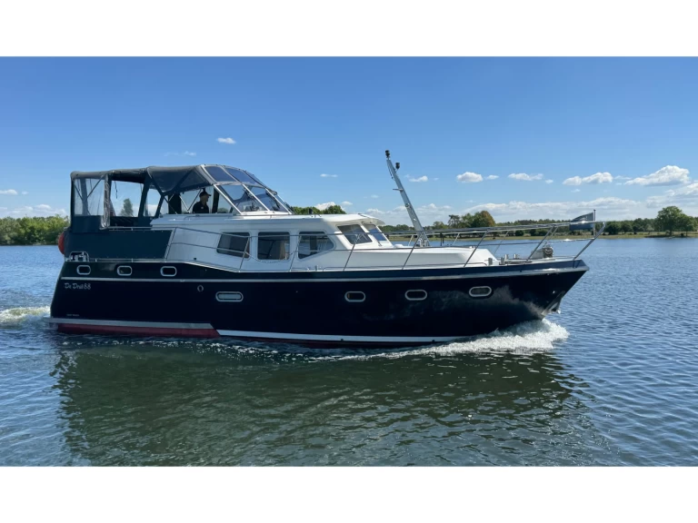 Wynajem Motorówka De Drait z patentem 