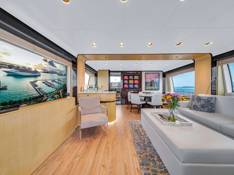 Wynajem łodzi Miami tanio Azimut 84 Sky 