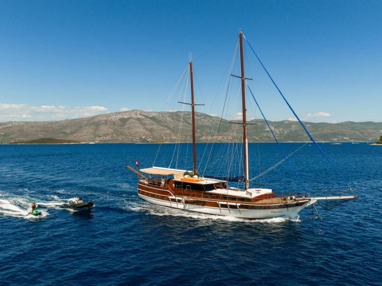 Wynajmij Żaglowiec z lub bez skippera  w Split