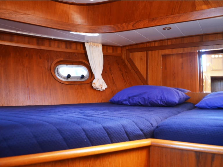 Wynajem Motorówka De Drait z patentem 