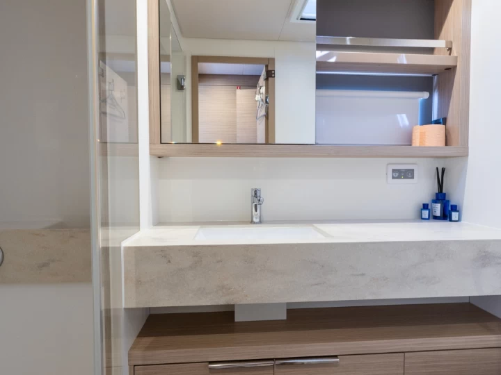 Wynajmij Lagoon Lagoon 55 (2026) w Split