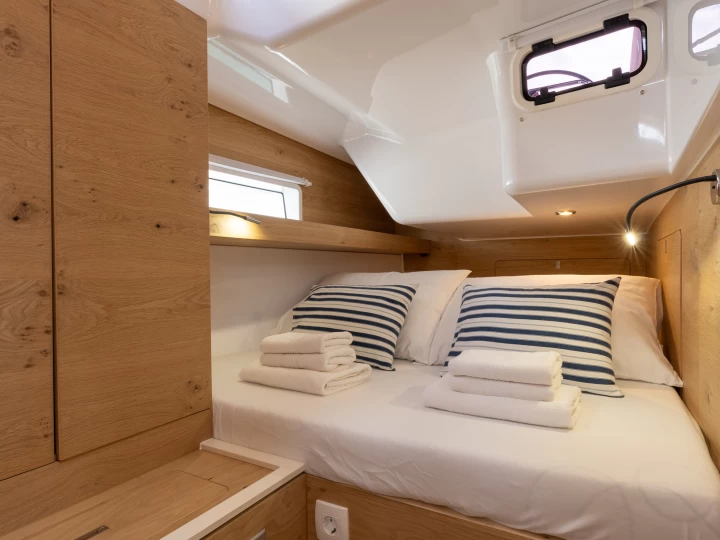 Wynajem Żaglowiec w Split - Elan Impression 45