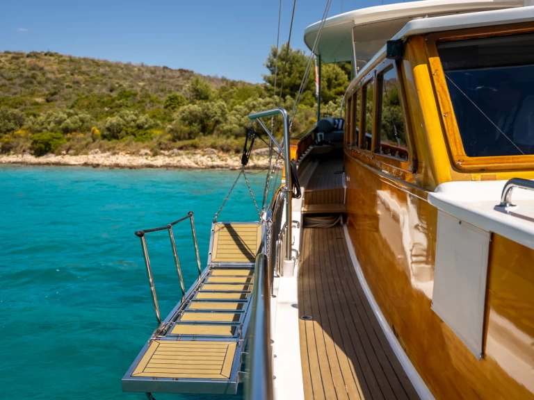 Wynajmij Żaglowiec z lub bez skippera  w Split