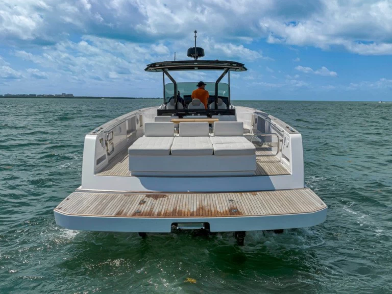 Wynajem łodzi Pardo Yachts Pardo 43 w Miami Beach na SamBoat 