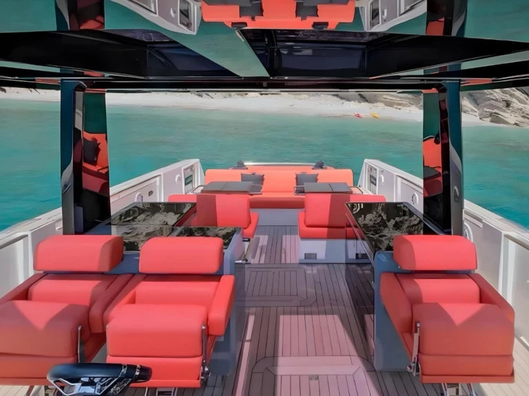 Fjord Fjord 48 Open między profesjonalistami a osobami prywatnymi w Ibiza Town