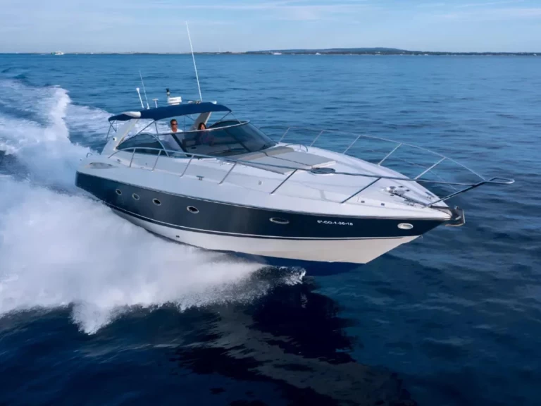 Wynajmij Sunseeker Camargue 50 w Ibiza Town