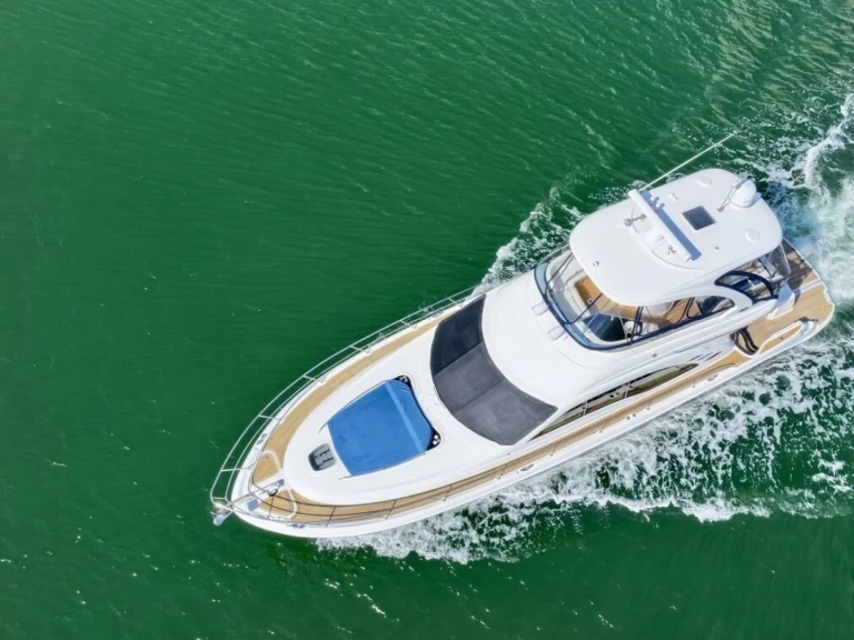 Wynajmij Sea Ray 56 w Miami