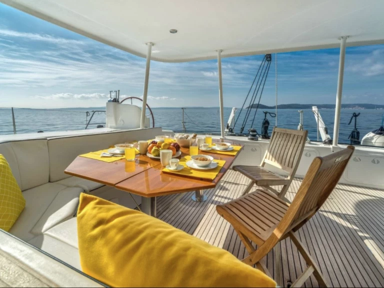 Wynajmij Katamaran z lub bez skippera Lagoon w La Ciotat