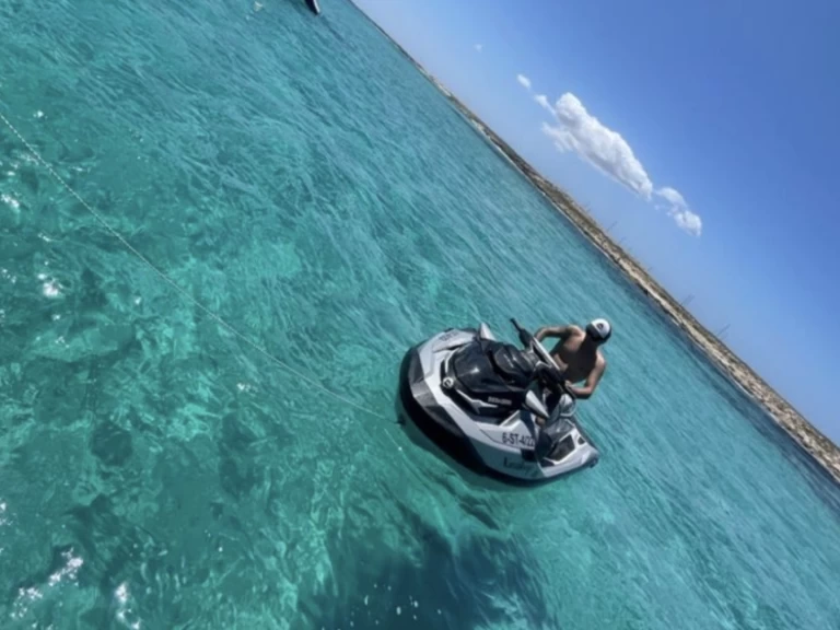 Wynajmij Jet ski z lub bez skippera Sea-Doo w Ibiza Town