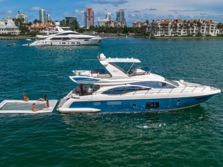 Wynajem łodzi Miami Beach tanio Azimut 60 Fly