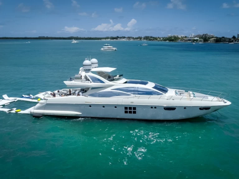 Wynajmij Azimut 103’ azimut S  w Miami Beach