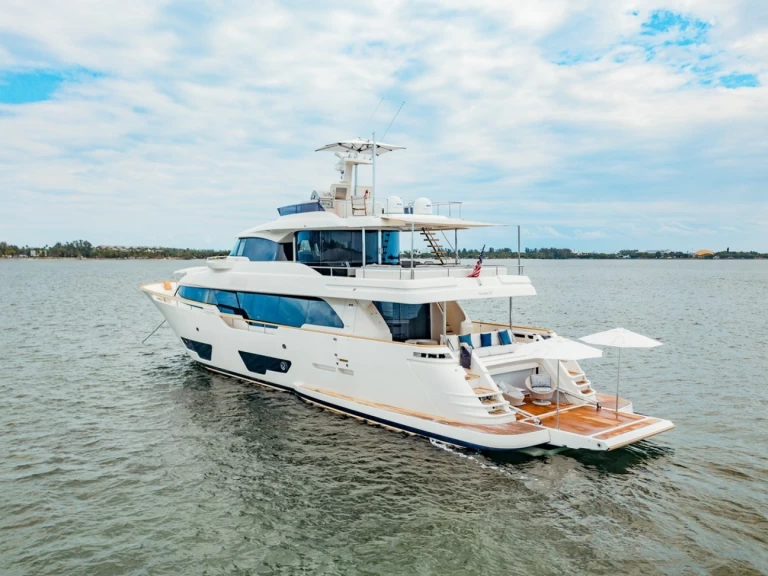 Wynajem w Miami Beach- Custom Line Custom Line 95' na SamBoat