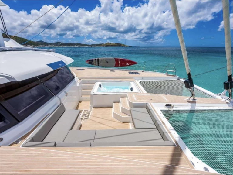 Wynajem Luksusowy jacht Fountaine Pajot z patentem 