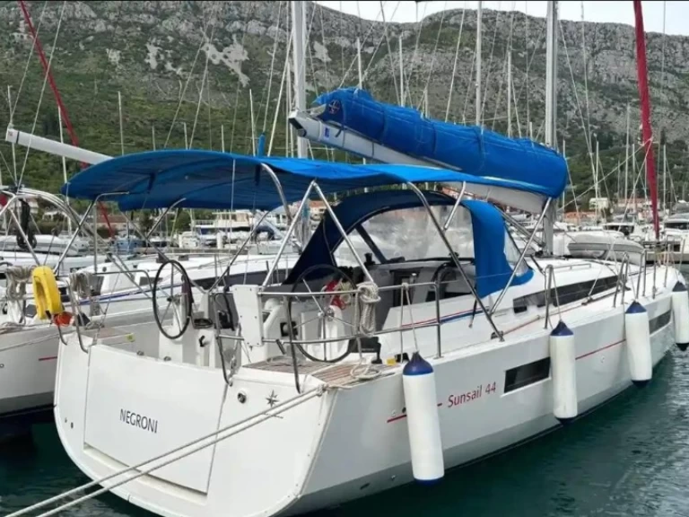 Wynajem łodzi Jeanneau Sun Odyssey 440 w Alimos na SamBoat 