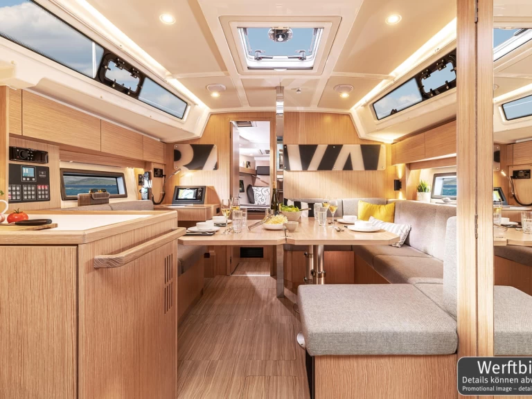 Wynajem Żaglowiec Bavaria z patentem 