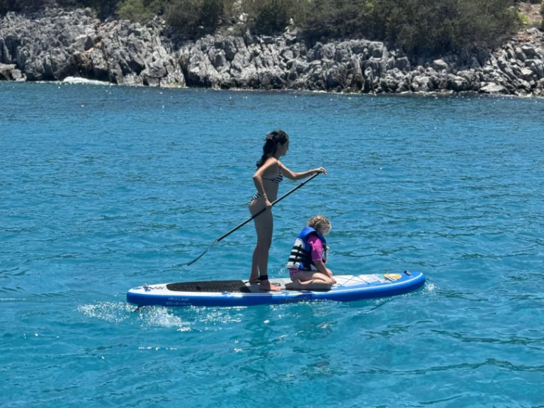 Wynajem łodzi Sea Ray Sea Ray 410 Sundancer w Agios Nikolaos na SamBoat 