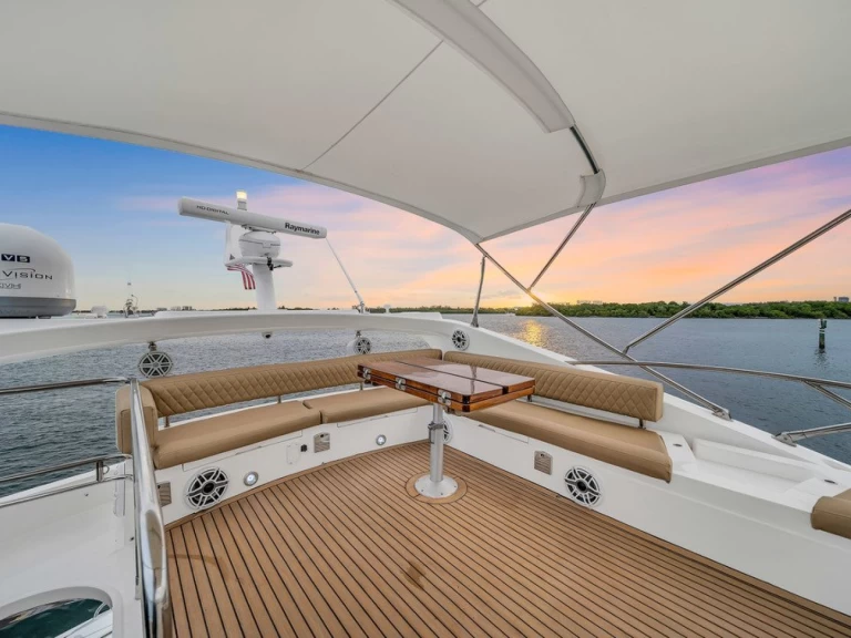 Wynajem łodzi Sunseeker 70  w Miami Beach na SamBoat 