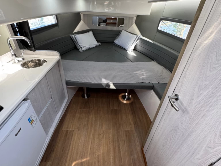 Wynajem Luksusowy jacht Yamaha z patentem 