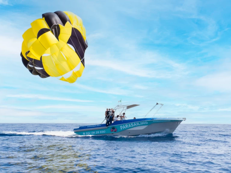 Wynajem Motorówka Mercan z patentem 