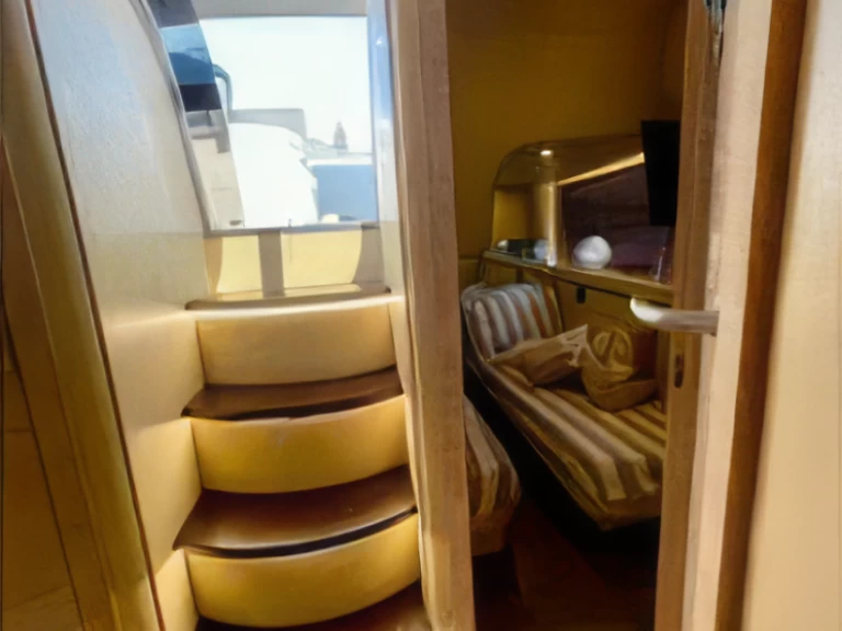 Marine Yachting Mig 50 między profesjonalistami a osobami prywatnymi w Salerno