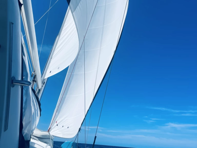 Żaglowiec do wynajmu w Ibiza Town w najlepszej cenie