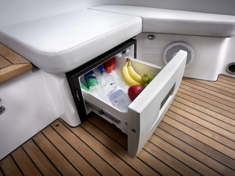 Wynajmij Frauscher 858 fantom Air w El Toro